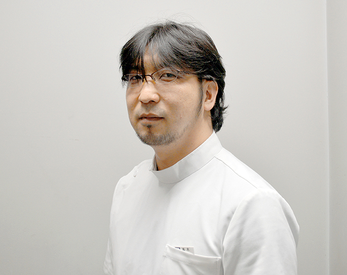 歯科医師 歯学博士 高木有哉
